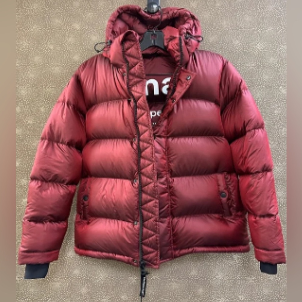 Aritzia super puff down jacket
